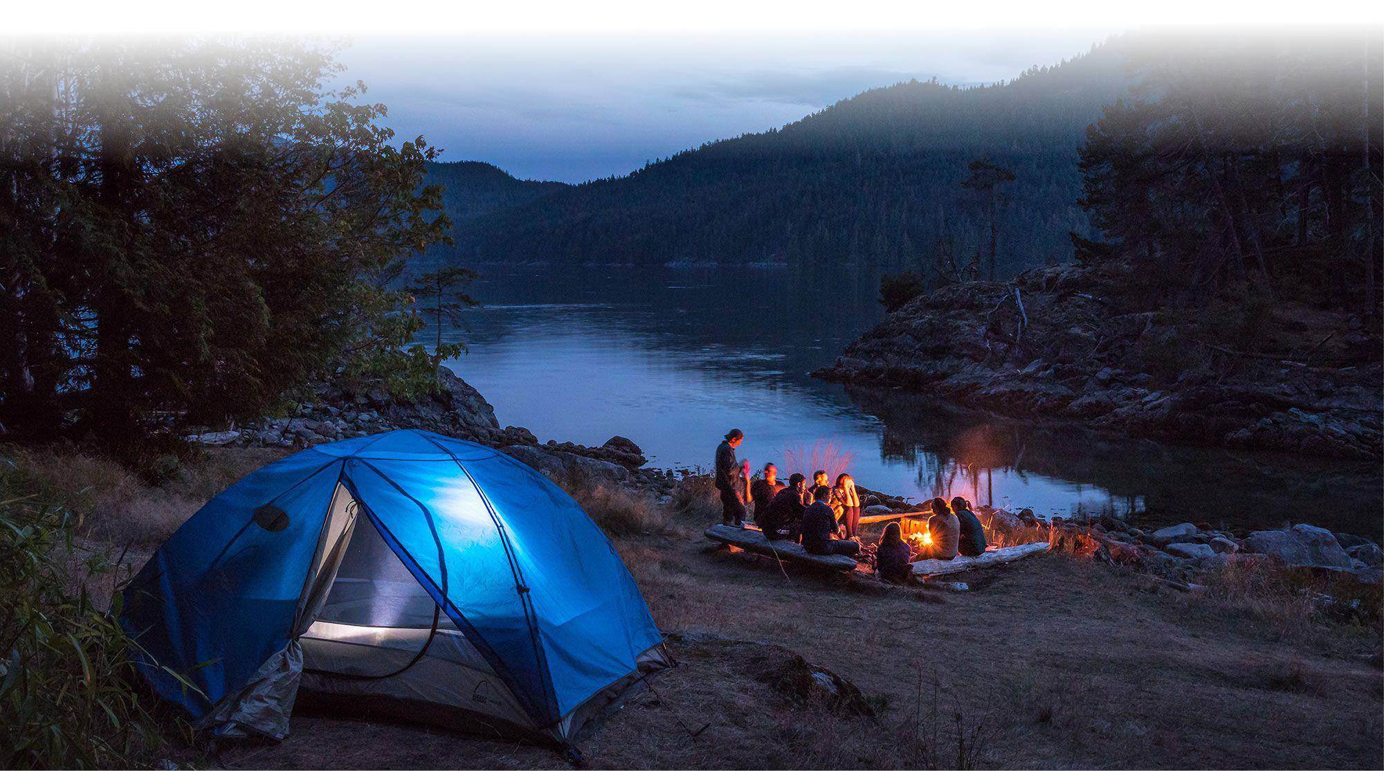 Camping listening. Палаточный лагерь Висимские Поляны. Байкал Тайга глэмпинг. Палатка на природе. Поход с палатками.